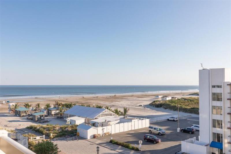 Residence 412 At The Grand Wildwood Exterior photo